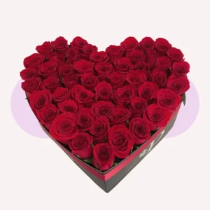 Caja corazón 50 rosas rojas