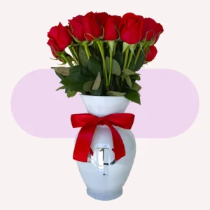 Jarrón con 36 rosa rojas