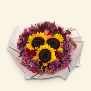 12 rosas combinadas y 3 girasoles con leticia