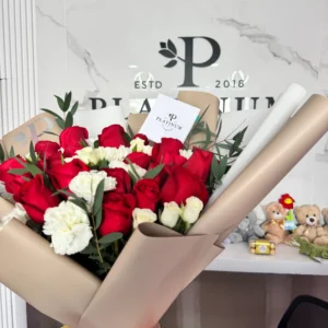 Mix Rosas Rojas Con Claveles y Mini Rosa