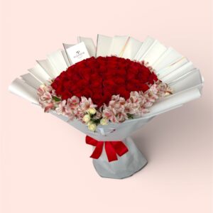 75 Rosas Rojas Con Astromelia Y Mini Rosa